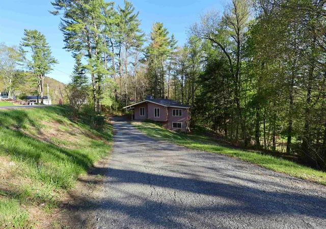 Photo 4 of Single family home for sale at 38 Marshall Ave, White River Junction, VT 05001 | MLS# 5089129 | Listing updated on 2026-06-22