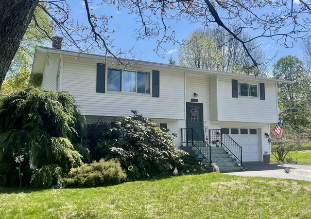 34th image of 315 Jackson St, Newport City, VT 05855 | MLS# 5089130