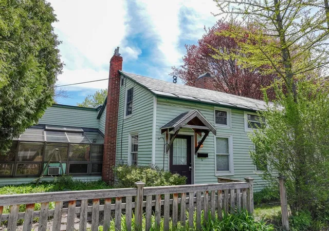 1st image of 30 32 North Champlain St, Burlington, VT 05401 | MLS# 5089155
