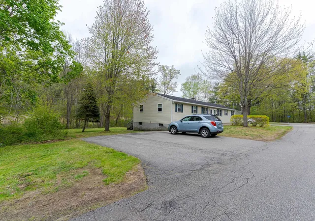 2nd image of 8 Patricia St, Somersworth, NH 03878 | MLS# 5089200