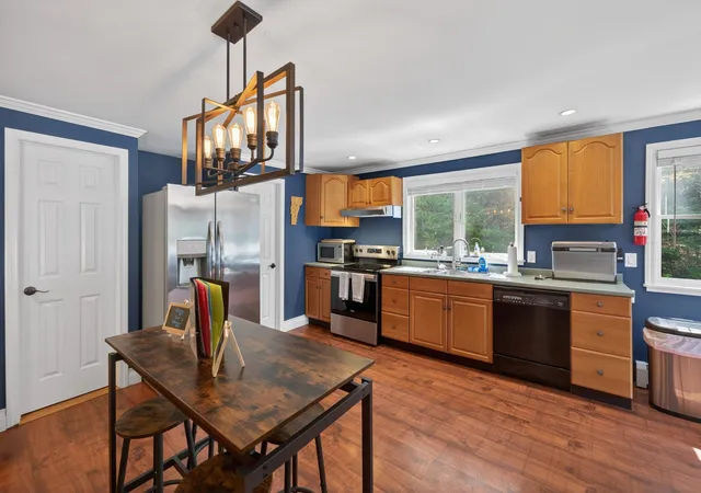 Photo 4 of Single family home for sale at 43 Edwards Village Loop, West Dover, VT 05356 | MLS# 5089276 | Listing updated on 2026-07-21
