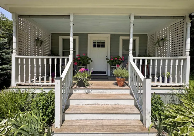 Photo 3 of Single family home for sale at 2949 Waterbury Rd, Stowe, VT 05672 | MLS# 5089289 | Listing updated on 2026-07-24