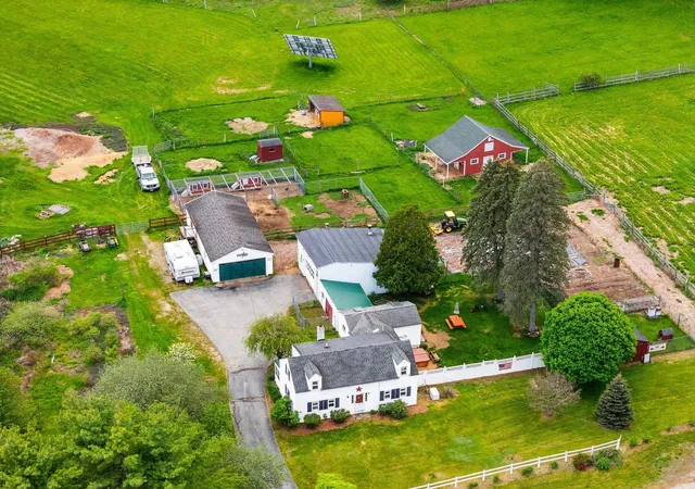 1st image of 481 Boston Post Rd, Amherst, NH 03031 | MLS# 5089341