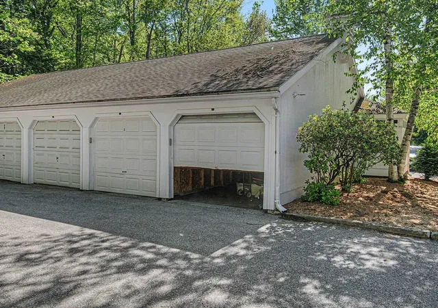 Homes for sale in South Burlington, VT | 1 Winding Brook Ave, South Burlington, VT 05403 | MLS# 5089380