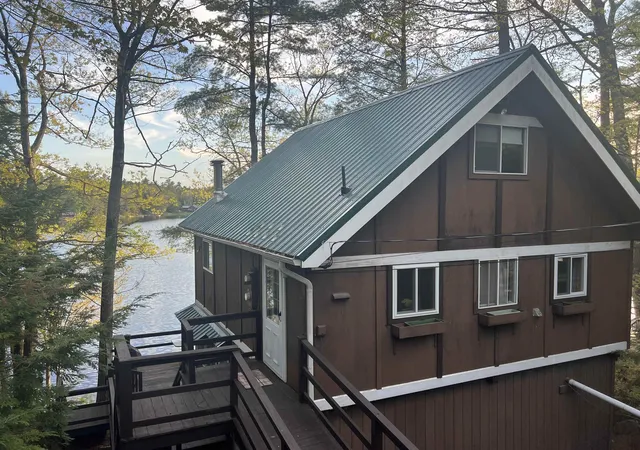 2nd image of 27 Hummingbird Ln, Hillsborough, NH 03244 | MLS# 5089395