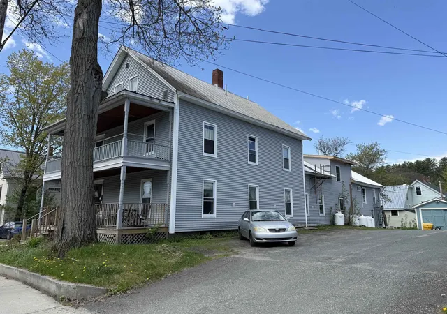 3rd image of 373 Spring St, Saint Johnsbury, VT 05819 | MLS# 5089408