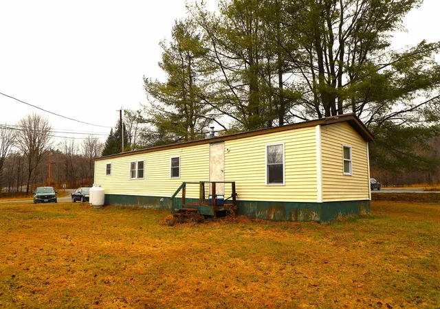 1st image of 17 Robinson Rd, Lincoln, VT 05443 | MLS# 5089476