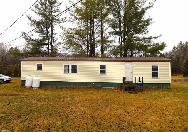 2nd image of 17 Robinson Rd, Lincoln, VT 05443 | MLS# 5089476
