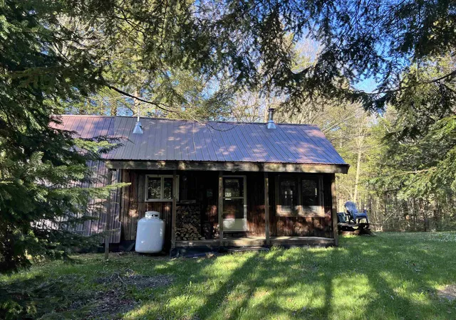 Homes for sale in Rochester, VT | 559 Corporation Rd, Rochester, VT 05767 | MLS# 5089526