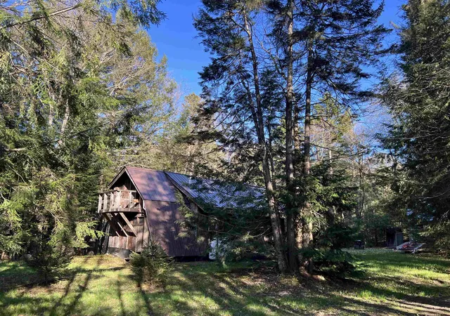 Homes for sale in Rochester, VT | 559 Corporation Rd, Rochester, VT 05767 | MLS# 5089526