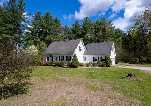 Homes for sale in Castleton, VT | 56 Blue Cat Ln, Castleton, VT 05735 | MLS# 5089533