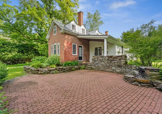 Photo 3 of Single family home for sale at 1522 Barnard Rd, Woodstock, VT 05091 | MLS# 5089552 | Listing updated on 2026-07-08