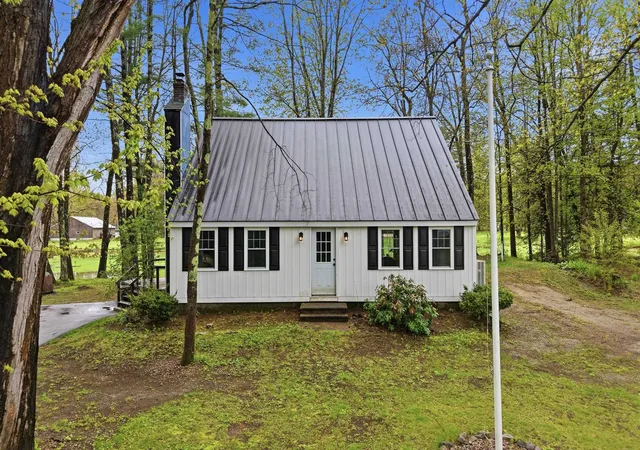 2nd image of 6 Forest Ln, Center Ossipee, NH 03814 | MLS# 5089554