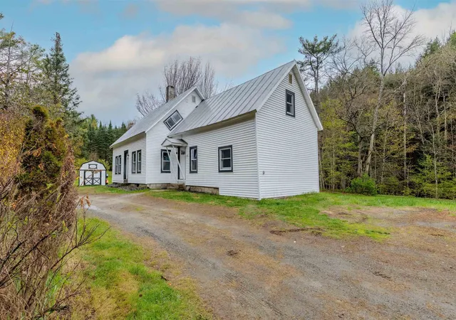 Homes for sale in Piermont, NH | 269 Route 25c, Piermont, NH 03779 | MLS# 5089571