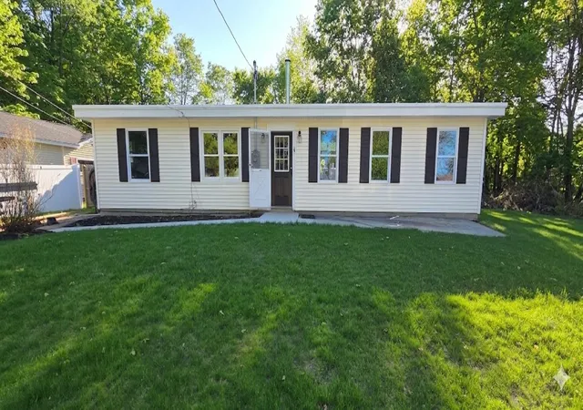Photo 2 of Single family home for sale at 20 Orchard Ter, Salem, NH 03079 | MLS# 5089575 | Listing updated on 2026-09-07