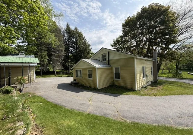Photo 2 of Single family home for sale at 160 Elm St, Claremont, NH 03743 | MLS# 5089620 | Listing updated on 2026-06-24