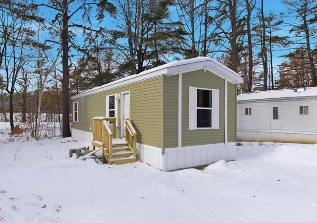 Photo 2 of Single family home for sale at 64 O'keefe Cir, North Conway, NH 03860 | MLS# 5089707 | Listing updated on 2026-09-08