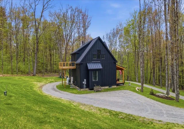 Homes for sale in Pownal, VT | 155 Brookman Rd, Pownal, VT 05261 | MLS# 5089724