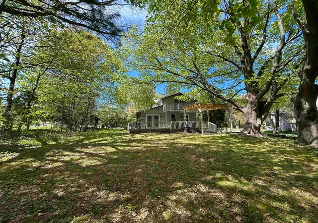 2nd image of 112 East Ave, Burlington, VT 05401 | MLS# 5089773