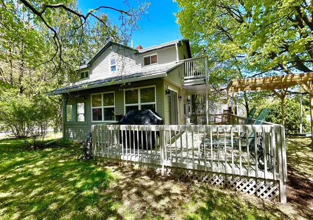 3rd image of 112 East Ave, Burlington, VT 05401 | MLS# 5089773