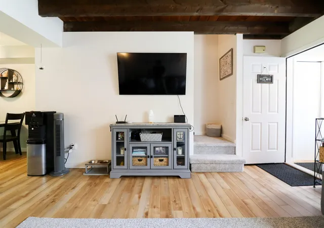 Homes for sale in Hartford, VT | 133 Colonial Dr #403, Hartford, VT 05001 | MLS# 5089775