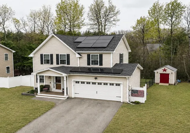 2nd image of 31 Rangeway Dr, Rochester, NH 03868 | MLS# 5089780