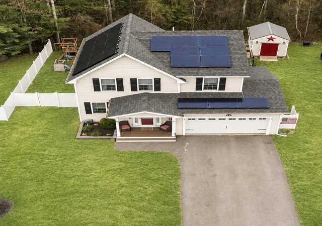 3rd image of 31 Rangeway Dr, Rochester, NH 03868 | MLS# 5089780