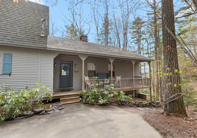 Photo 4 of Single family home for sale at 4499 Lower Waterford Rd, Saint Johnsbury, VT 05819 | MLS# 5089806 | Listing updated on 2026-09-19