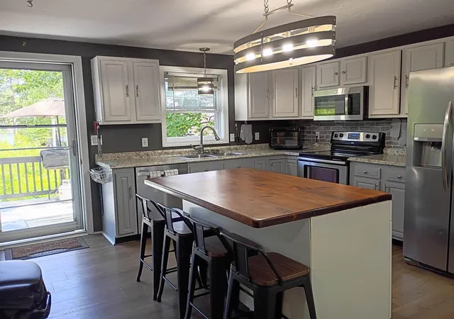 4th image of 6 Friar Tuck Rd, Canterbury, NH 03224 | MLS# 5089814