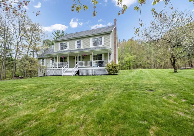 Homes for sale in Dover, NH | 278 Long Hill Rd, Dover, NH 03820 | MLS# 5089894