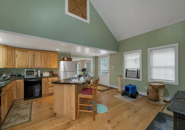 Photo 3 of Sale Pending at 239 Wentworth Rd, Brookfield, NH 03872 | MLS# 5089978 | Listing updated on 2026-08-26