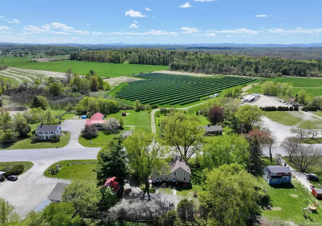 3rd image of 2337 Vt Route 7, Middlebury, VT 05753 | MLS# 5089982