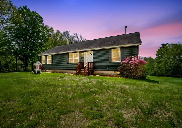 1st image of 372 Cross Rd, Rochester, NH 03867 | MLS# 5089988