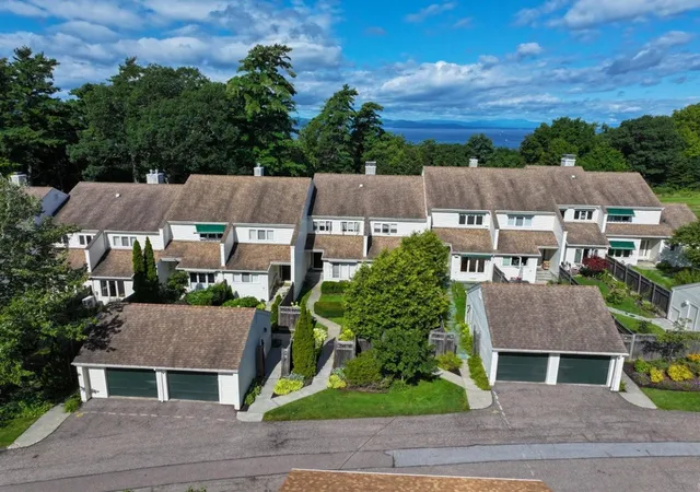 Photo 3 of Townhouse for sale at 545 South Prospect St #30, Burlington, VT 05401 | MLS# 5090003 | Listing updated on 2026-09-04