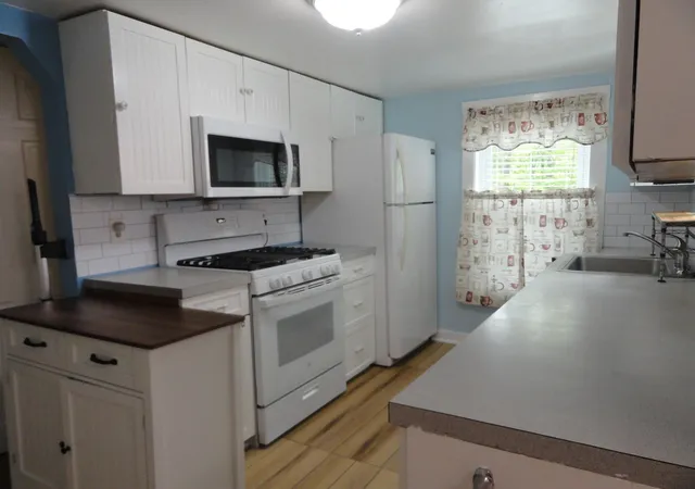 Homes for sale in Newport, NH | 40 Parkview St, Newport, NH 03773 | MLS# 5090019