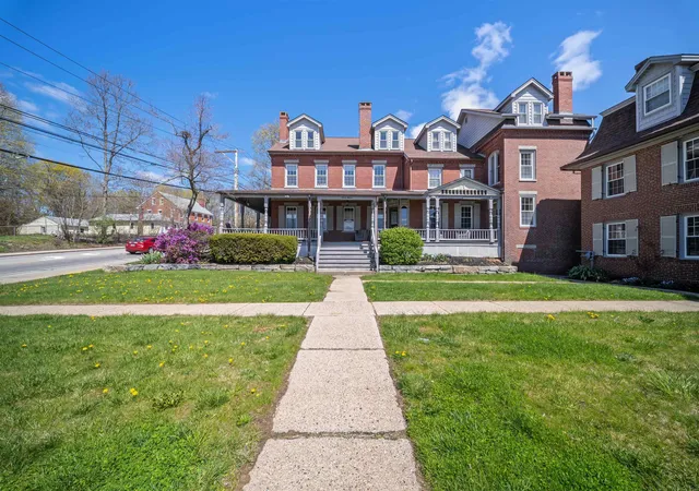 1st image of 711 Central Ave #1, Dover, NH 03820 | MLS# 5090028