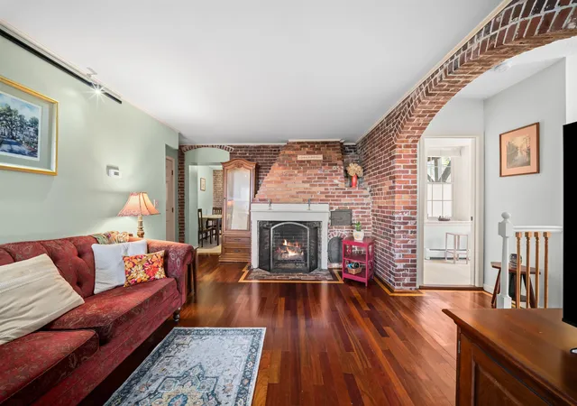 2nd image of 711 Central Ave #1, Dover, NH 03820 | MLS# 5090028