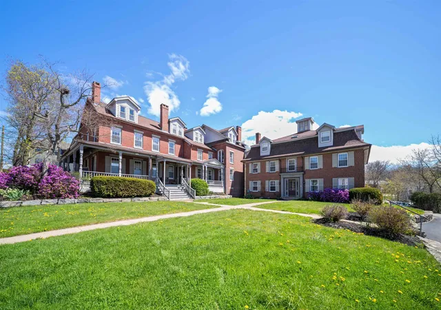 5th image of 711 Central Ave #1, Dover, NH 03820 | MLS# 5090028