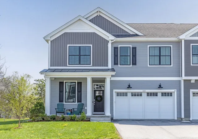 Photo 2 of Townhouse for sale at 165 Willoughby Ln, Shelburne, VT 05492 | MLS# 5090173 | Listing updated on 2026-08-18