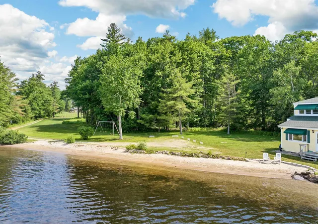 2nd image of 456 Governor Wentworth Hwy, Wolfeboro, NH 03894 | MLS# 5090218