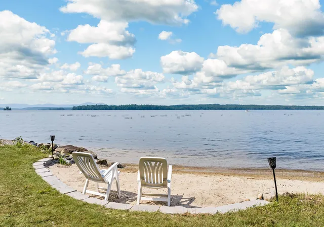 Photo 3 of Single family home for sale at 456 Governor Wentworth Hwy, Wolfeboro, NH 03894 | MLS# 5090218 | Listing updated on 2026-08-26