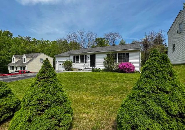 Homes for sale in Bennington, VT | 32 Albe Dr, Bennington, VT 05201 | MLS# 5090246