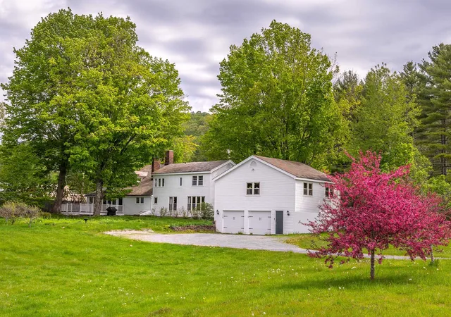 Homes for sale in Dorset, VT | 2677 Route 30 Route, Dorset, VT 05251 | MLS# 5090282