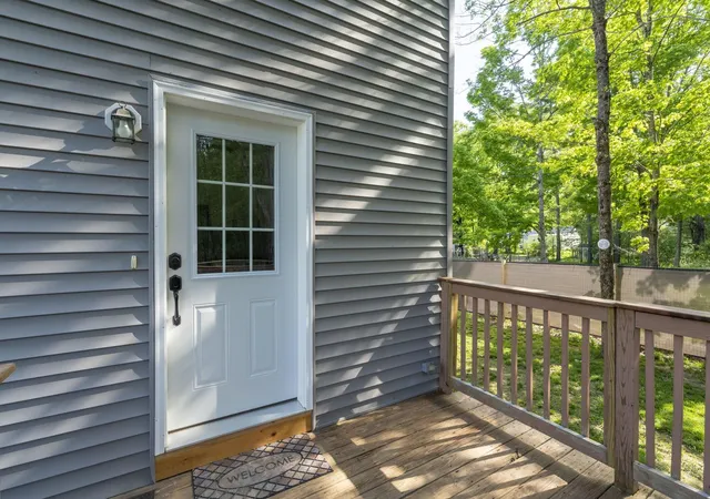 2nd image of 4 Morris St, Peterborough, NH 03458 | MLS# 5090342