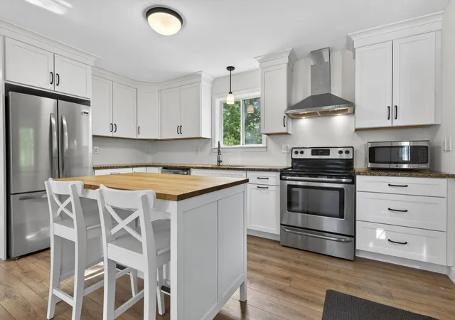 5th image of 4 Morris St, Peterborough, NH 03458 | MLS# 5090342