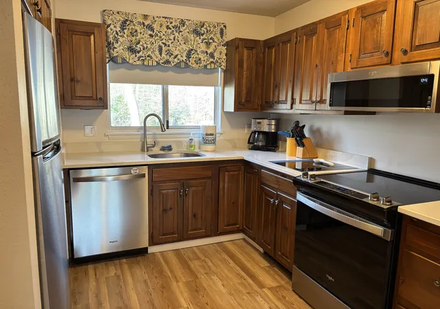 4th image of 8 Emerson Wy #E-4, Waterville Valley, NH 03215 | MLS# 5090393