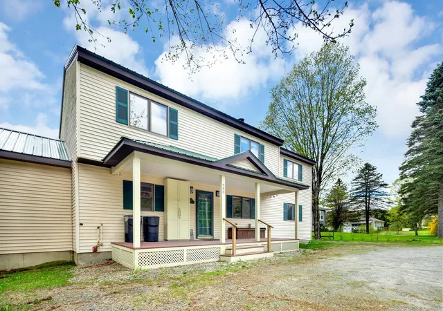 Homes for sale in Cavendish, VT | 990 Main St, Cavendish, VT 05153 | MLS# 5090469