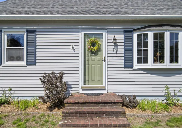 2nd image of 154 Woodbine Ave, Manchester, NH 03109 | MLS# 5090471