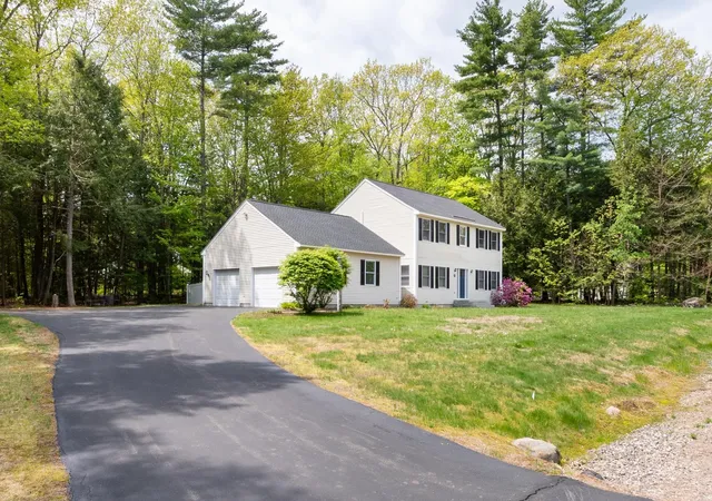 2nd image of 131 Hillcrest Dr, Laconia, NH 03246 | MLS# 5090472