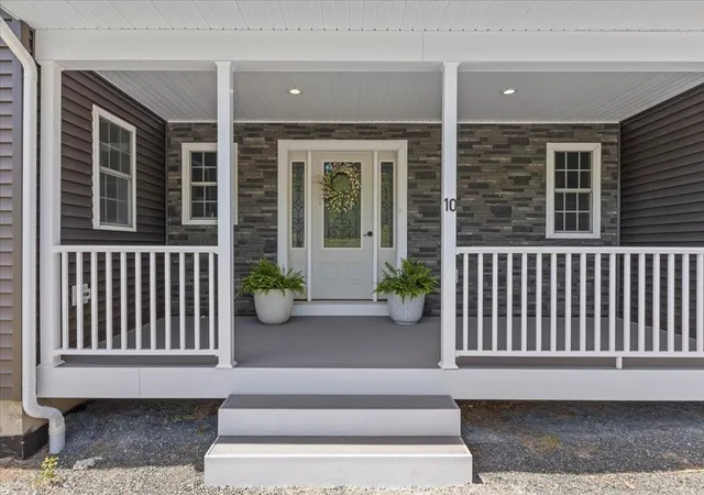 Photo 4 of Single family home for sale at 10 Hanley Rd, Fairfax, VT 05454 | MLS# 5090476 | Listing updated on 2026-06-25